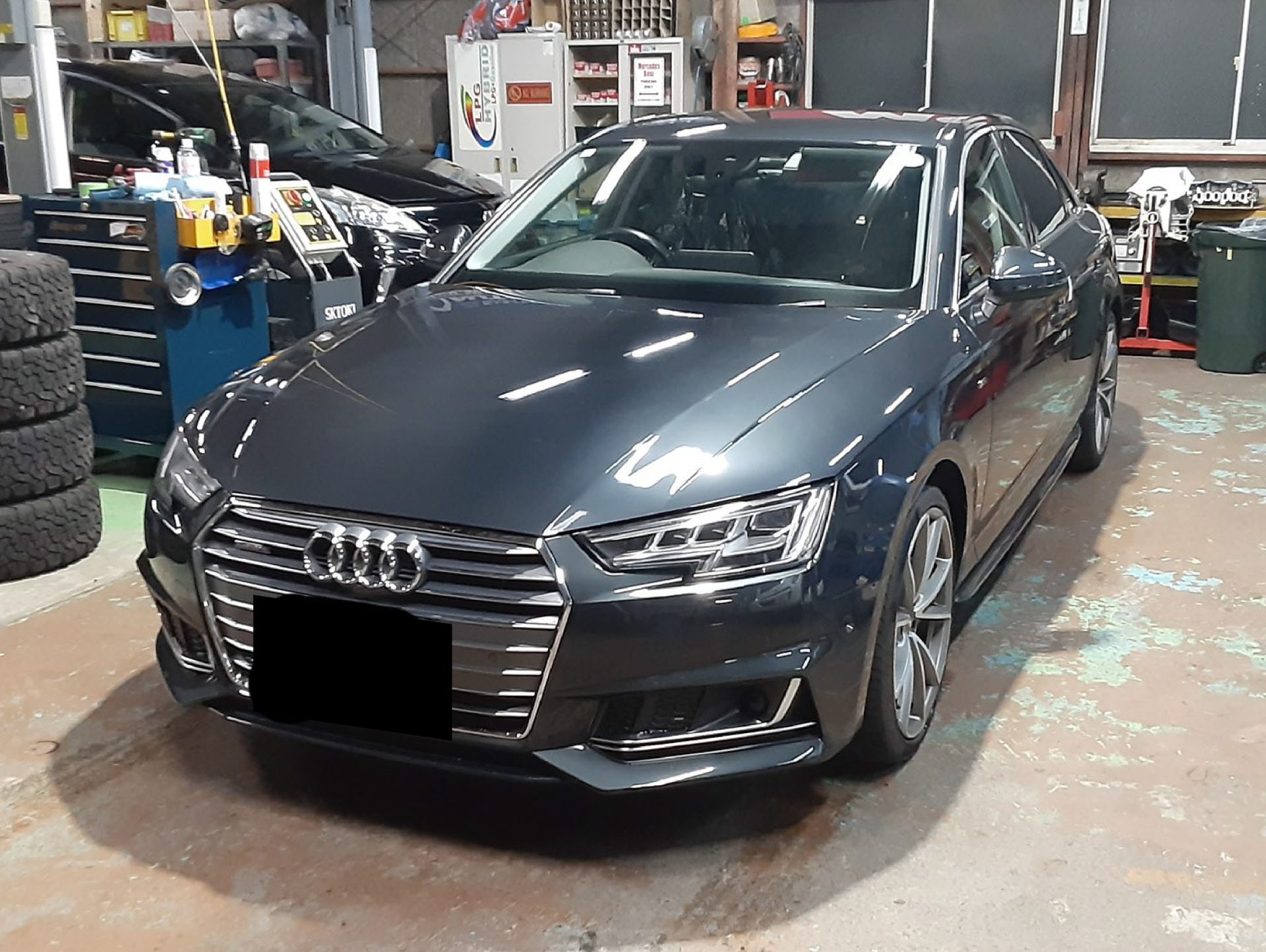 整備車両の画像